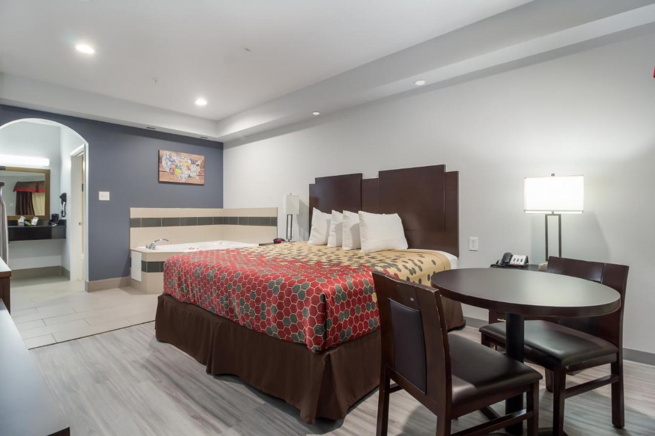 Scottish Inns & Suites Spring - Houston North Экстерьер фото