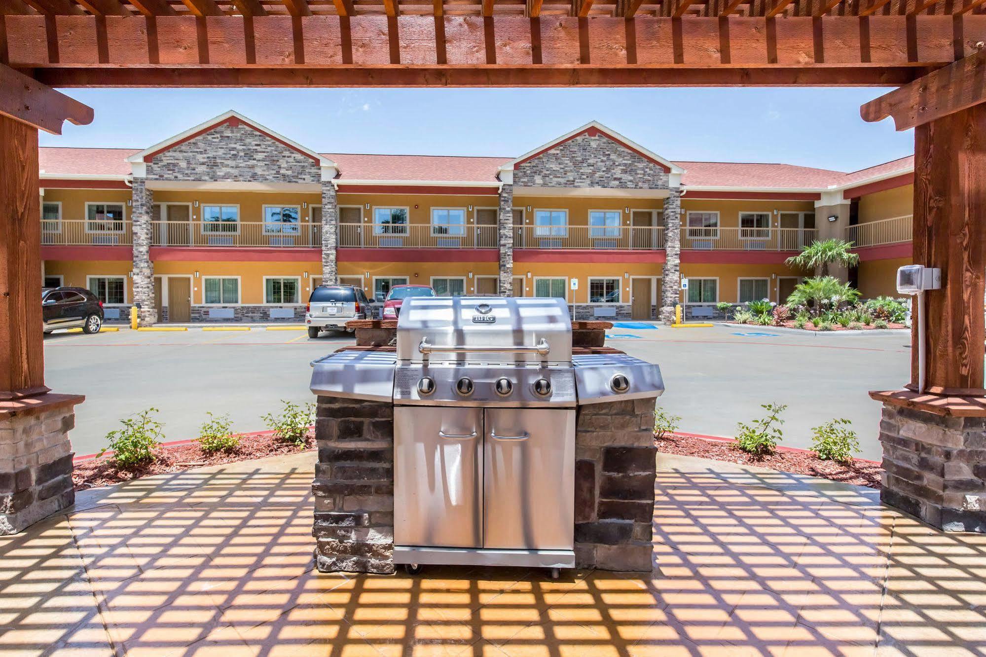 Scottish Inns & Suites Spring - Houston North Экстерьер фото
